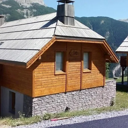 Chalet House Les Chalets De Praroustan 16